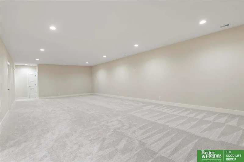 5924 N 208 Street, Elkhorn, NE 68022, Omaha, Nebraska, United States. - Photo 41