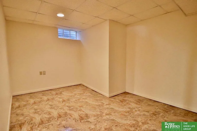 1321 S 80 Street, Omaha, NE 68124, Omaha, Nebraska, United States. - Photo 34