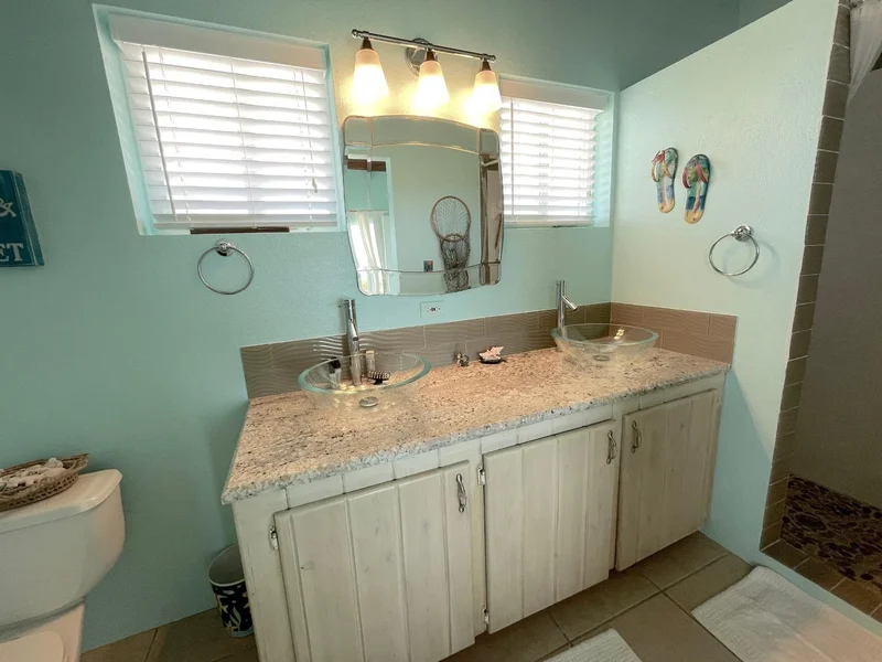 BEACH HOME & 3 LOTS, Dunmore Settlement, Long Island, The Bahamas. - Photo 28