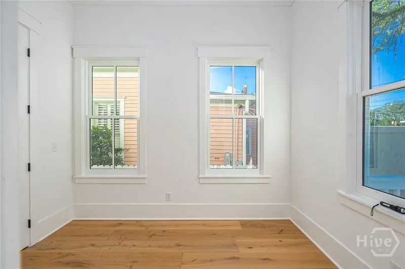 312 W 38th Street, Savannah, Georgia, United States. - Photo 14