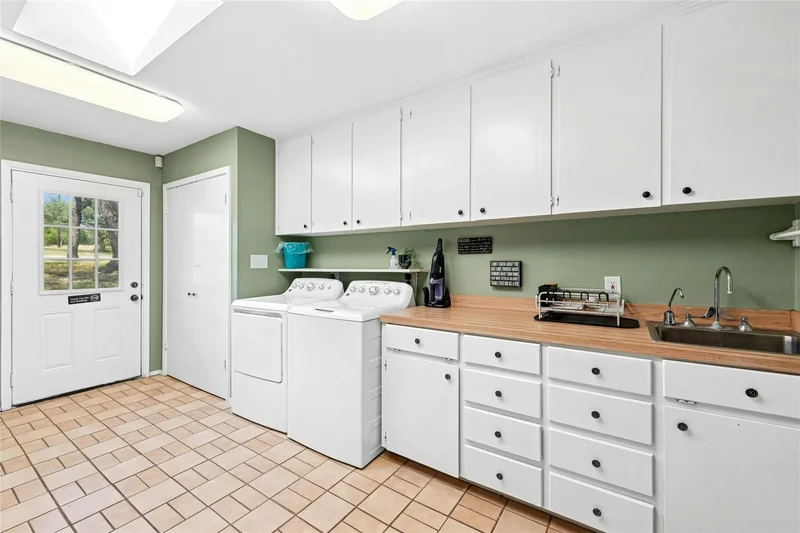 110 Longhorn LN, Dripping Springs, Texas, United States. - Photo 33