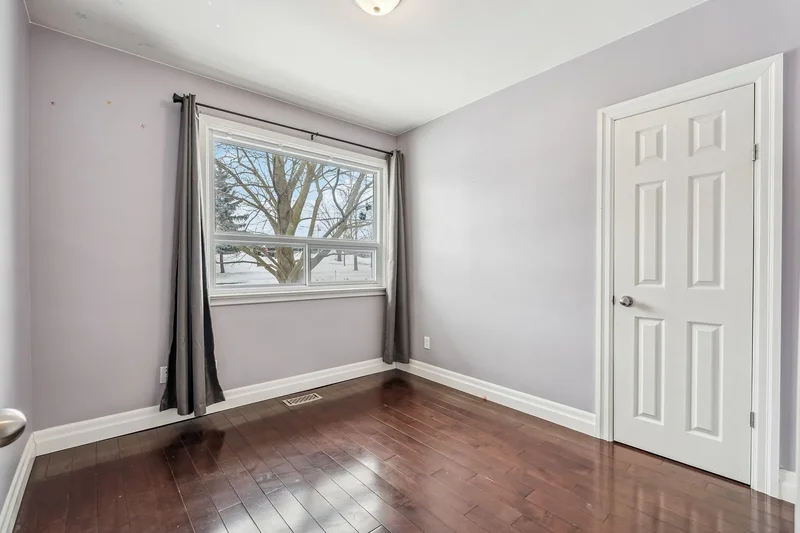 118 Queen St, Newmarket, ON L3Y 2E8, Newmarket, Ontario, Canada. - Photo 25