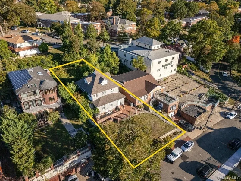 19633 Foothill Avenue, Holliswood, NY, 11423, USA, New York, New York, United States. - Photo 13