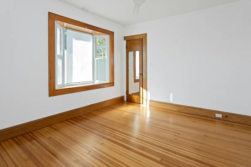 361 Riverside Drive, Fairfield, Connecticut, United States. - Photo 21
