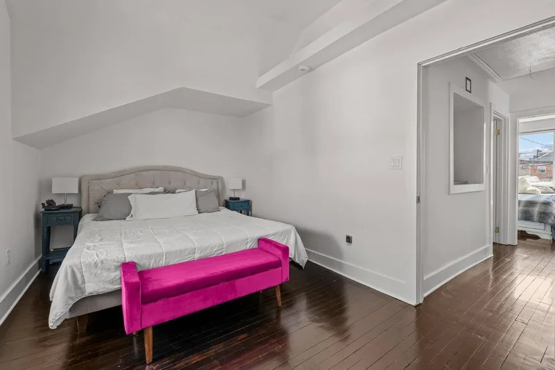 916 CLARENCE AVE, New York, New York, United States. - Photo 22