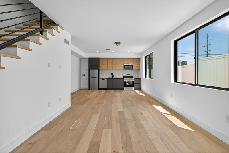1011 South Prospect Avenue , Redondo Beach, CA 90277, Torrance, California, United States. - Photo 33