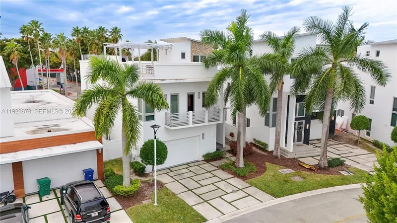 8340 NW 33 Terrace, Doral, FL 33122, Miami Springs, Florida, United States. - Photo 5