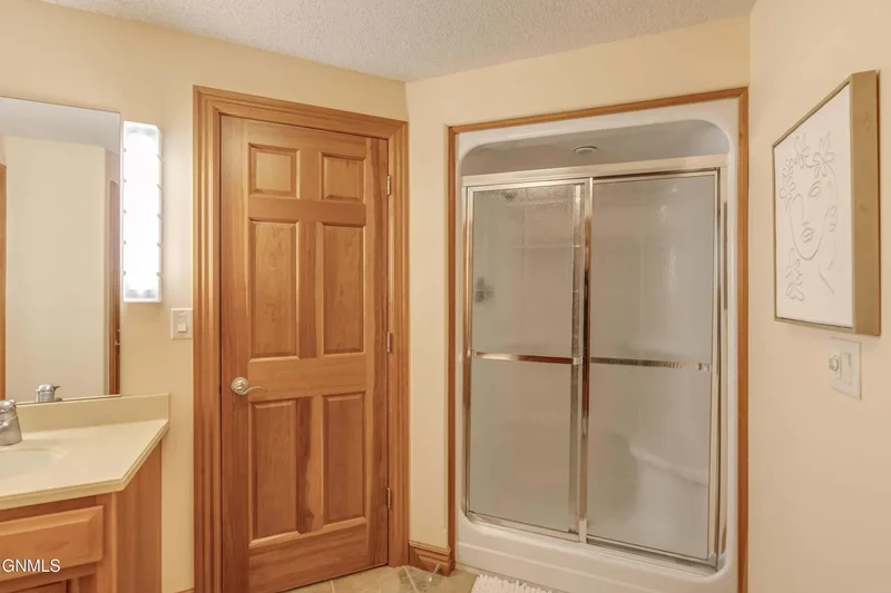 901 Corvette Circle, Bismarck, ND 58503, Bismarck, North Dakota, United States. - Photo 92