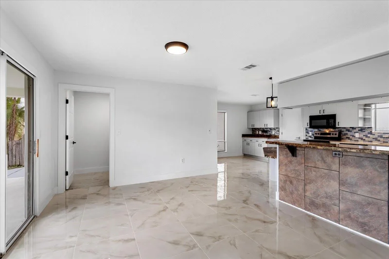 807 W CENTRAL BOULEVARD, CAPE CANAVERAL, FL 32920, Cape Canaveral, Florida, United States. - Photo 47