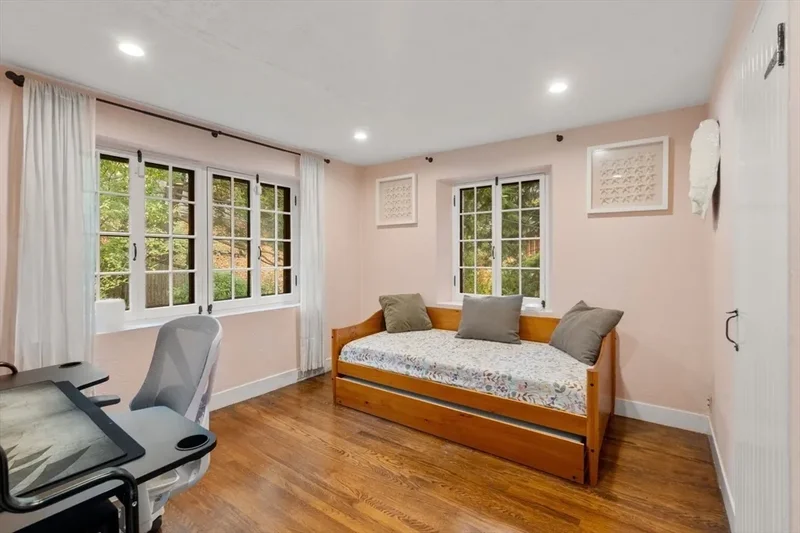 57 Louders Ln, Boston, MA 02130, Boston, Massachusetts, United States. - Photo 33