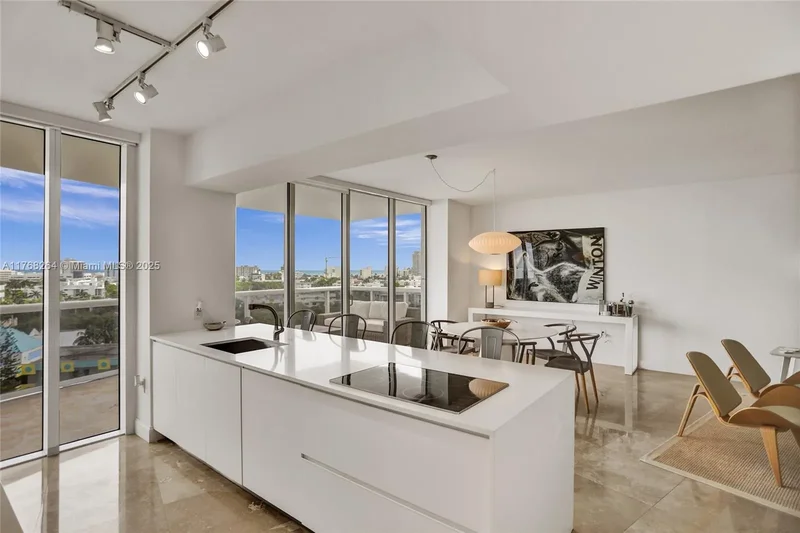 400 Alton Rd 911, Miami Beach, Florida, United States. - Photo 7