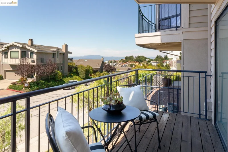 64 Schooner Hl, Oakland, California, United States. - Photo 51
