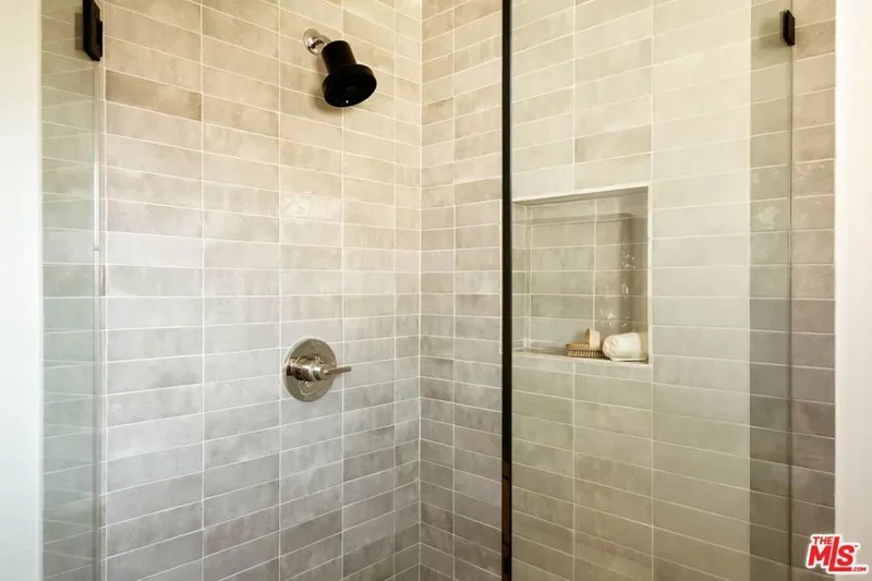 2831 S Corning Street, Los Angeles, California, United States. - Photo 26