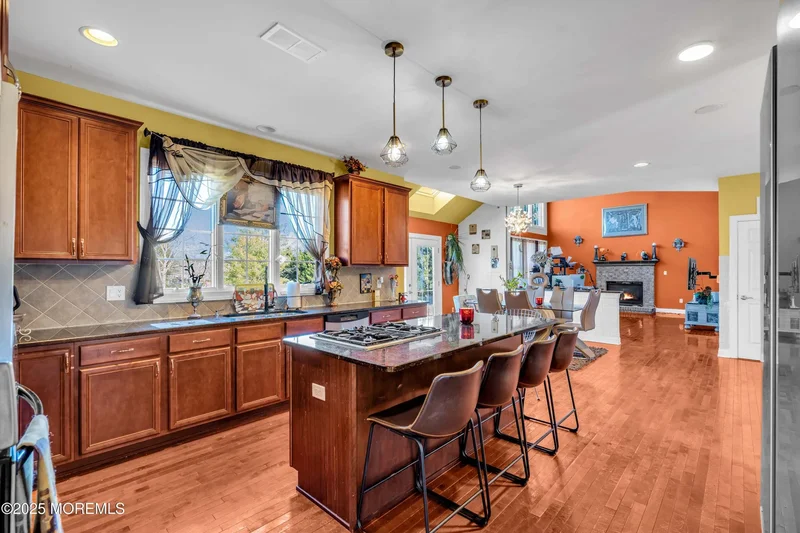 82 Stream Bank Drive, Freehold, NJ 07728, Freehold Township, New Jersey, United States. - Photo 22