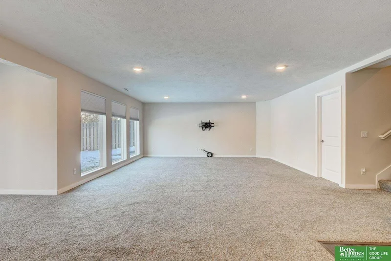 13703 S 54 Street, Papillion, NE 68133, Papillion, Nebraska, United States. - Photo 43