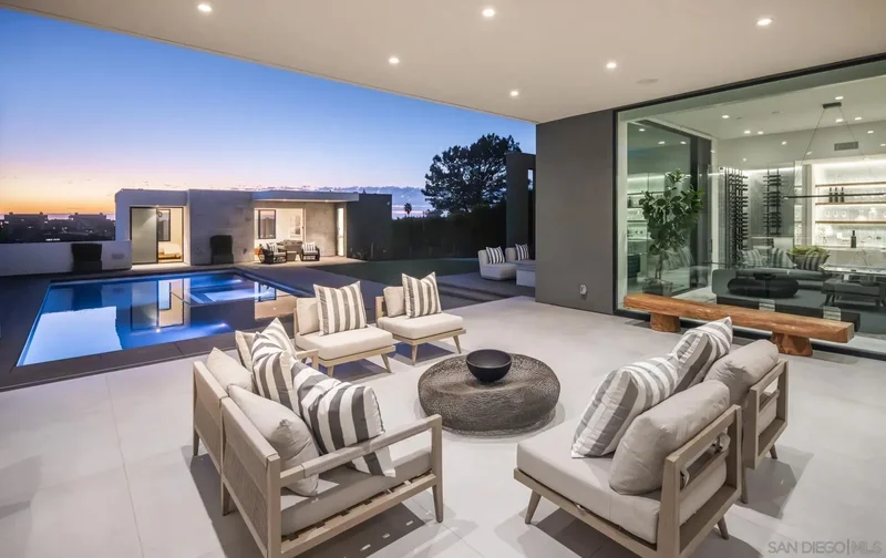 521 S Rios Ave, Solana Beach, California, United States. - Photo 35
