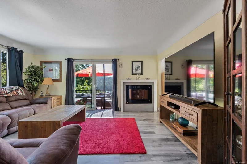 5201 Sooke Rd, Sooke, British Columbia, Canada. - Photo 17
