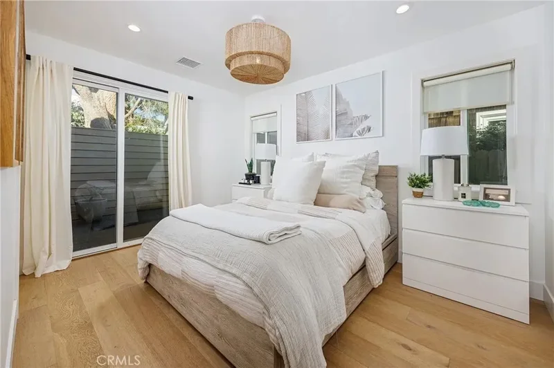 122 E Bay Avenue, Newport Beach, California, United States. - Photo 19