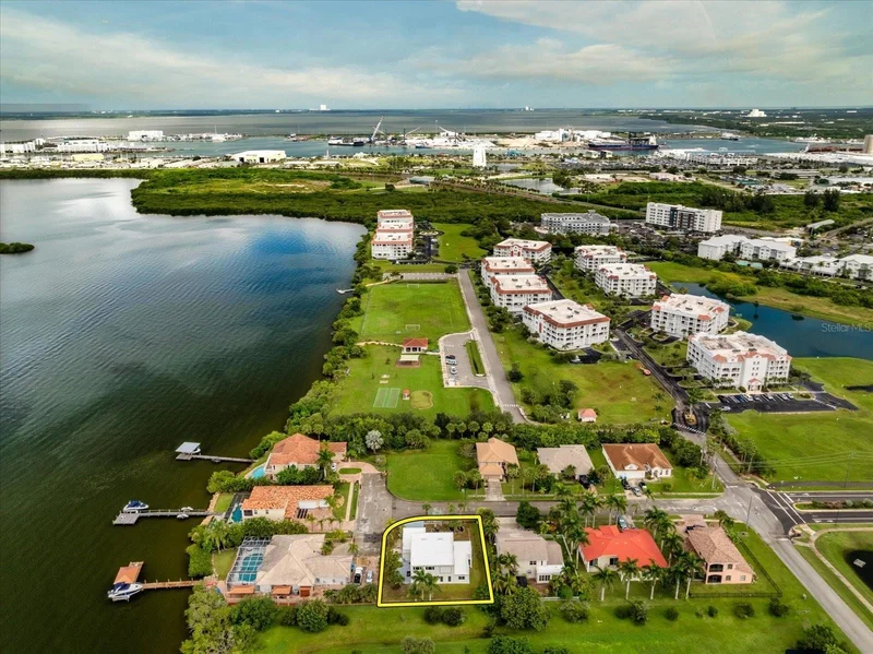 807 W CENTRAL BOULEVARD, CAPE CANAVERAL, FL 32920, Cape Canaveral, Florida, United States. - Photo 5