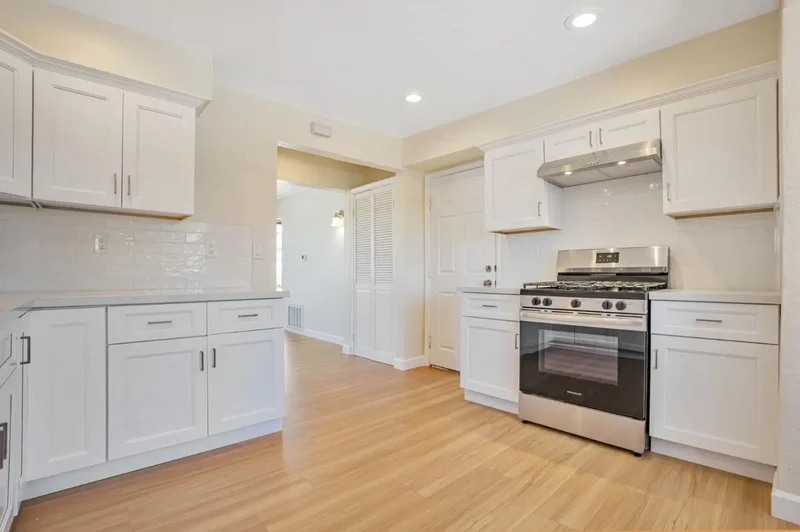 720 Lockhaven Drive, Pacifica, California, United States. - Photo 30