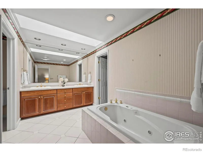 4697 Tanglewood Trail, Boulder, Colorado, United States. - Photo 29