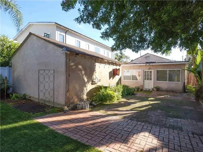 613 36th, Manhattan Beach, California, United States. - Photo 25