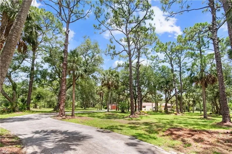18381 Panther Trail LN, NORTH FORT MYERS, FL 33917, North Fort Myers, Florida, United States. - Photo 27