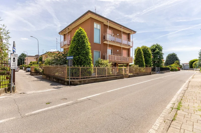 Casa indipendente in vendita a Biassono