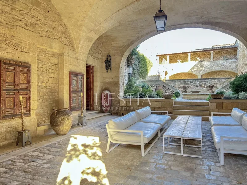 Uzès, Occitanie, France. - Photo 5