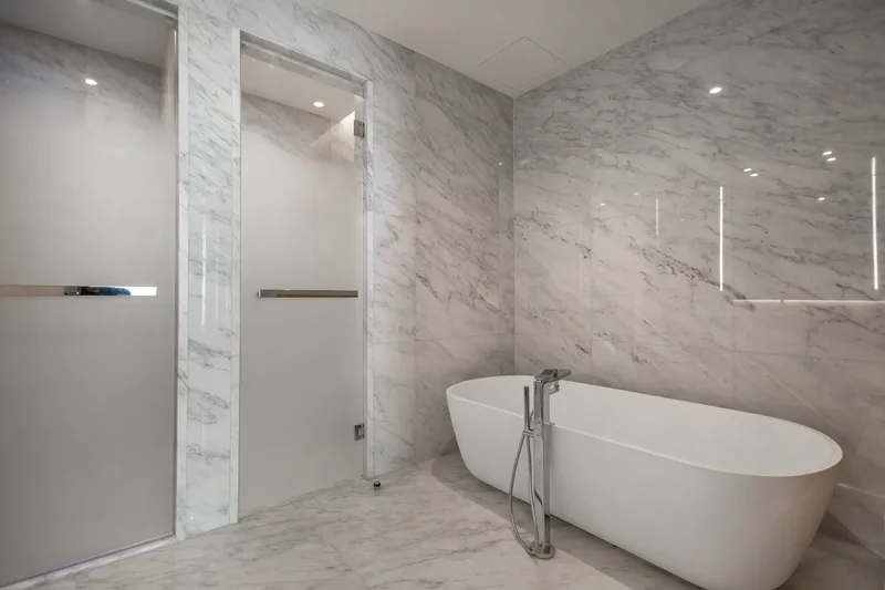 Brand new luxury apartment with great sea views