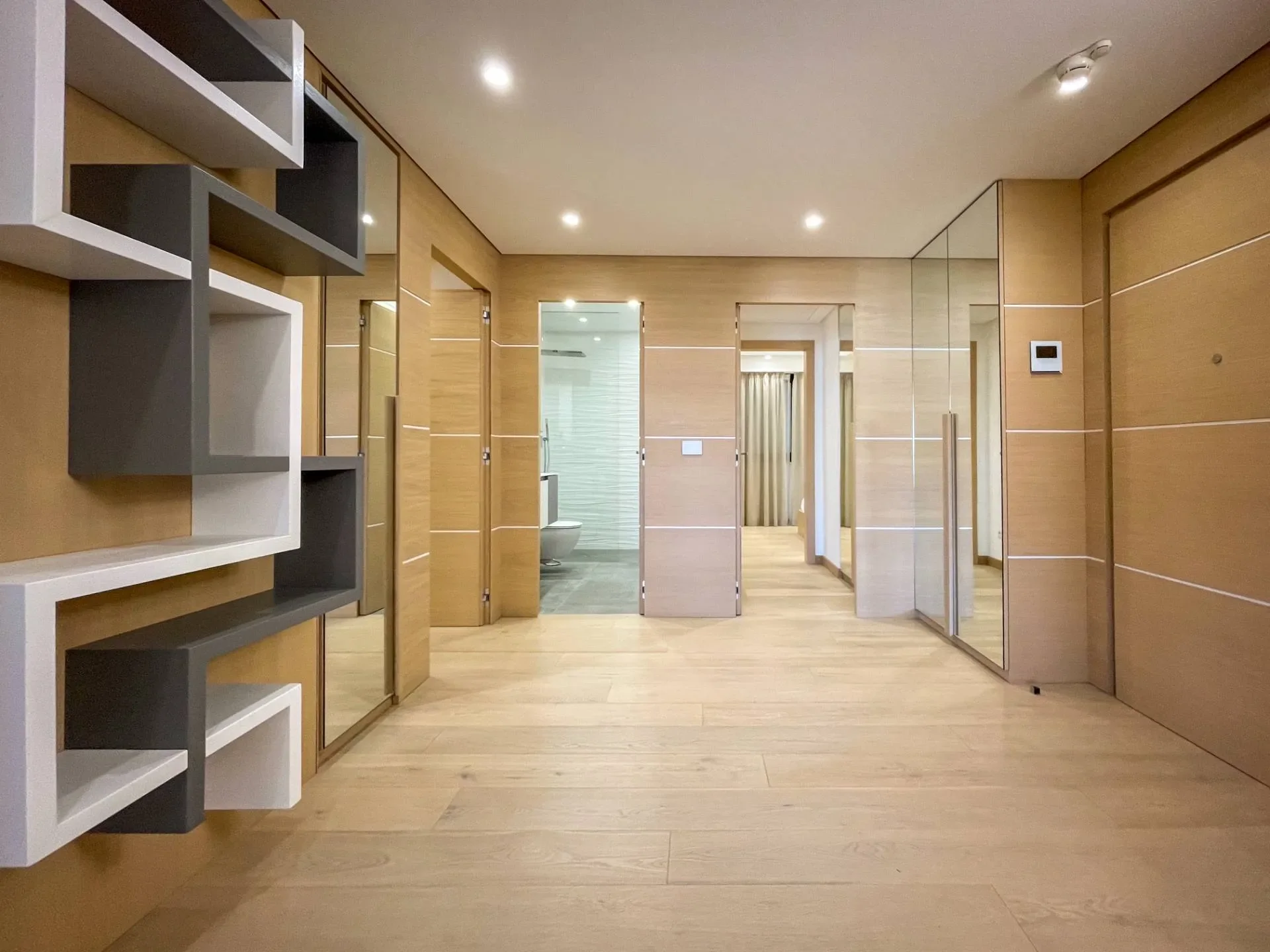 Beverly Palace bloc B - Meneghetti, Monaco, Monaco. - Photo 3