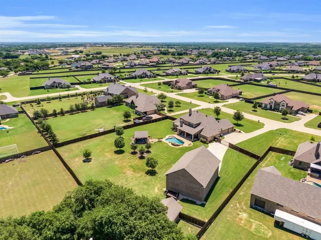 5631 Limestone Lane, Midlothian, TX 76065, Midlothian, Texas, United States. - Photo 31