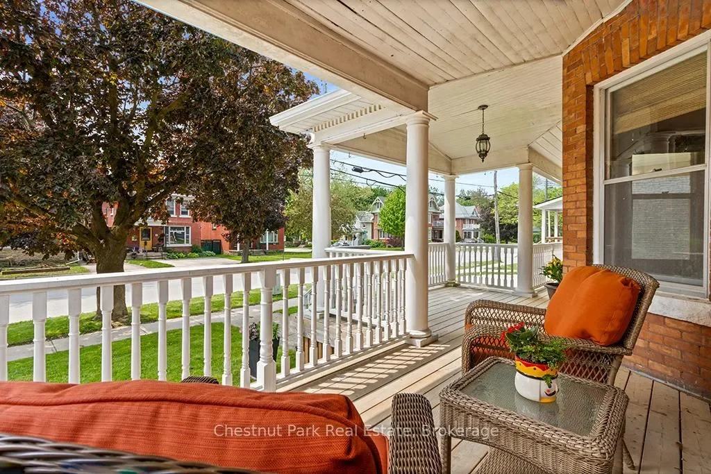 689 4th Avenue E, Owen Sound, Ontario, Canada. - Photo 4