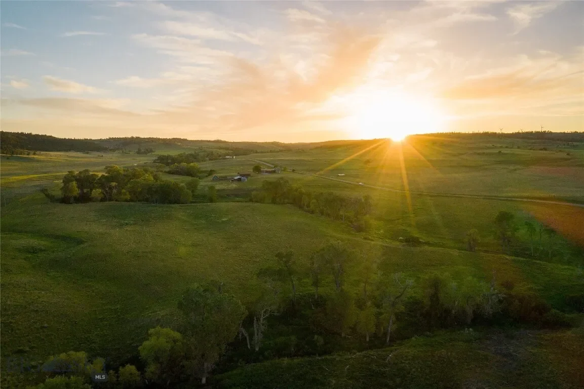 802 Deadmans Canyon Road, Reed Point, Montana, United States. - Photo 55