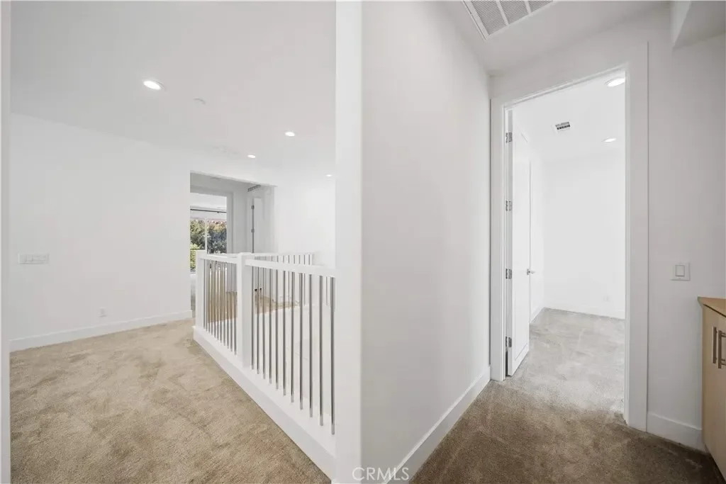 360 Riverbend, Lake Forest, California, United States. - Photo 36