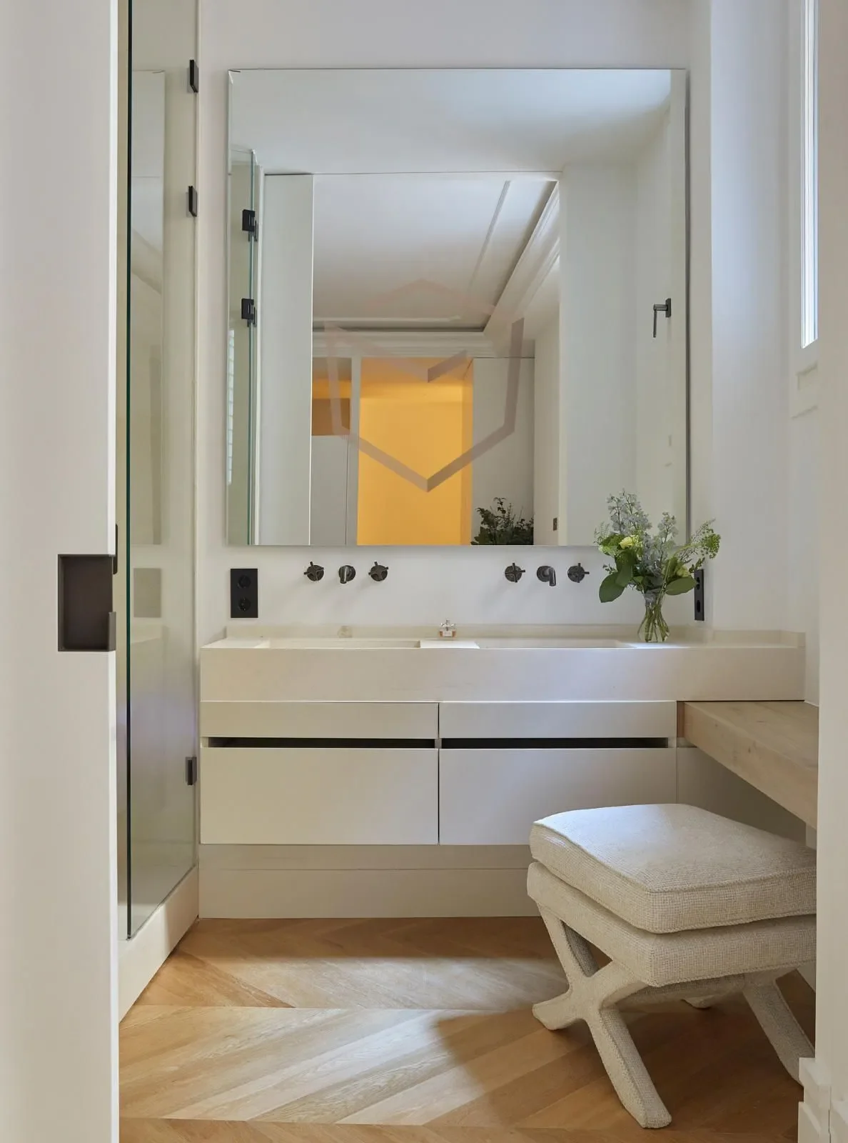 Gallery photo 3