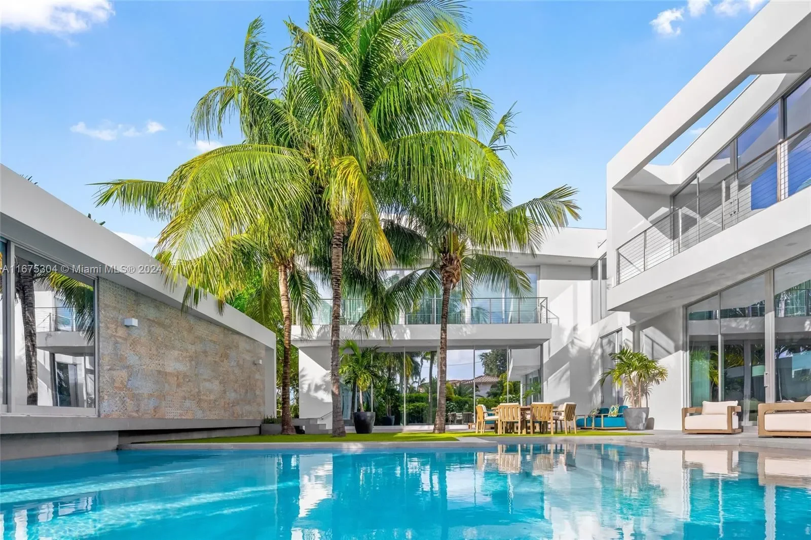 65 S Hibiscus Dr, Miami Beach, Florida, United States. - Photo 48