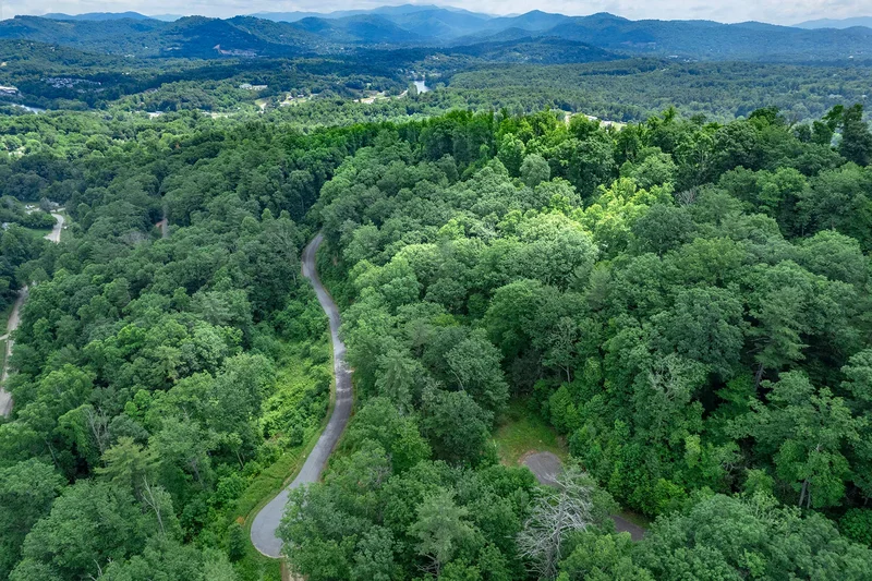 62 Destination Drive, Asheville, NC 28806, Asheville, North Carolina, United States. - Photo 8