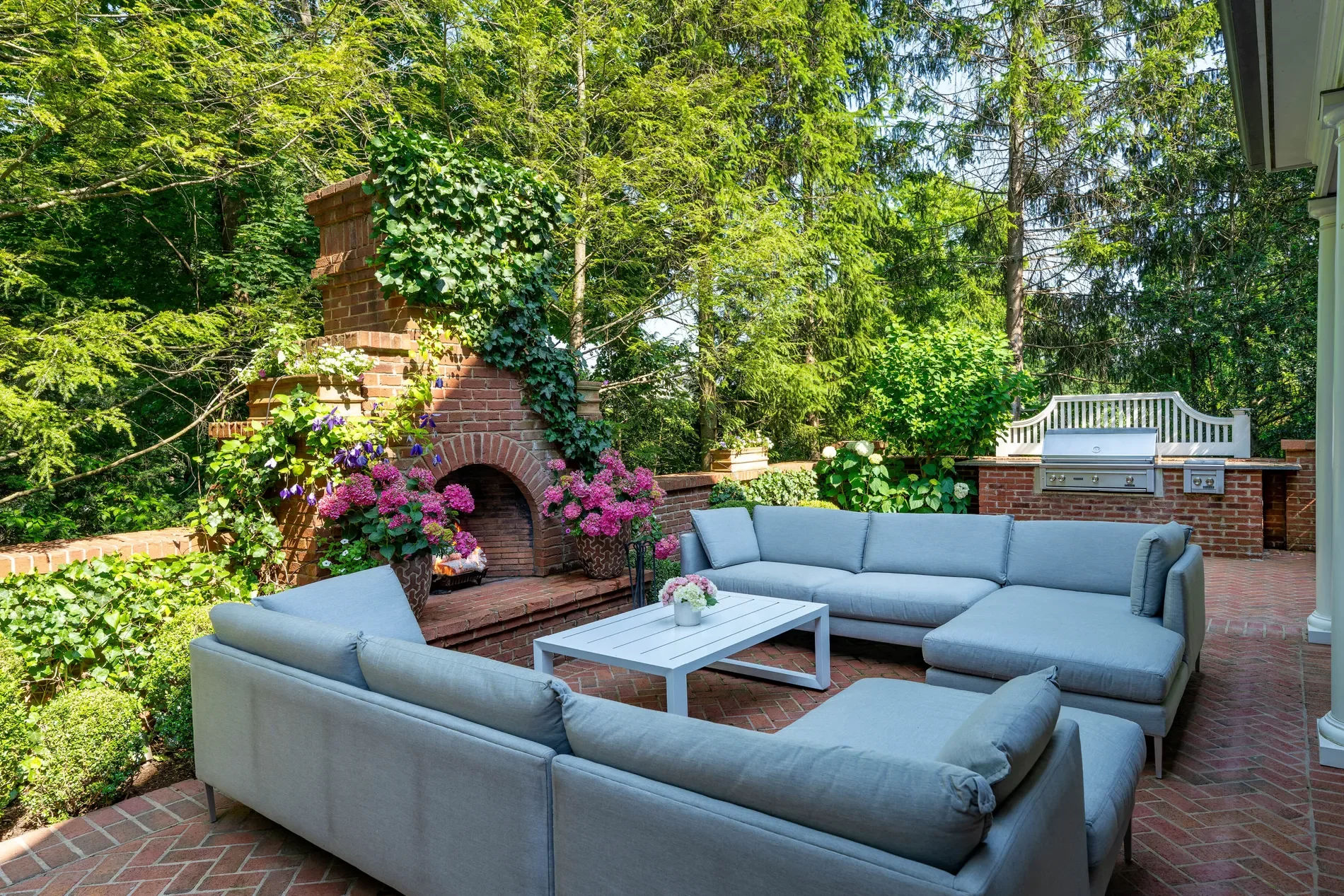 354 South Avenue, New Canaan, CT 06840, New Canaan, Connecticut, United States. - Photo 26