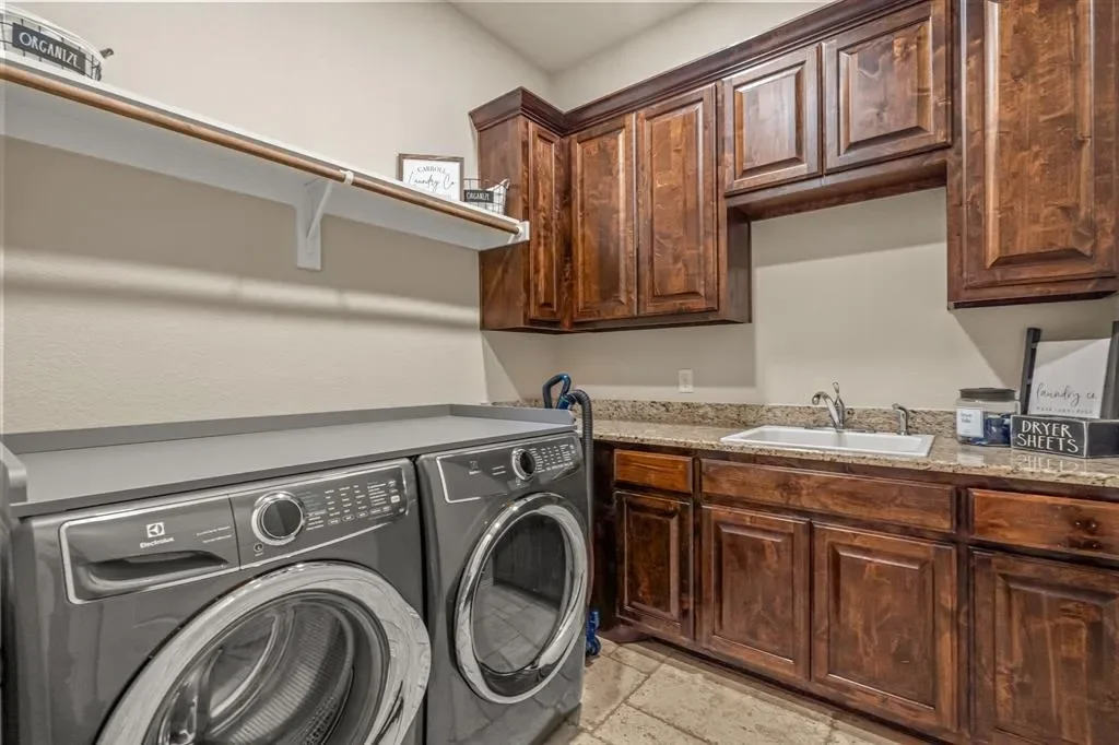 7756 Bella Milano Drive, Fort Worth, Texas, United States. - Photo 24
