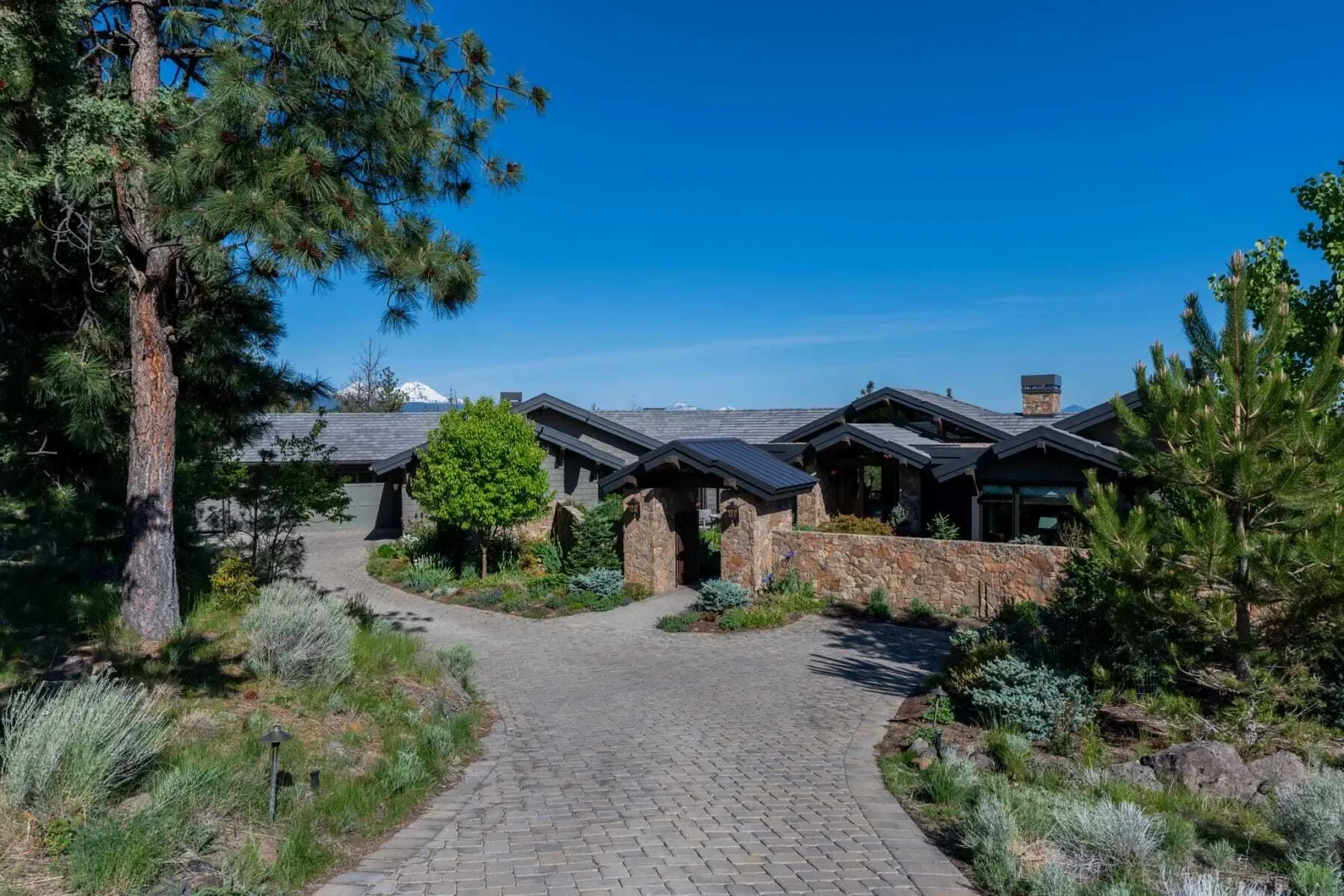 3481 NW Greenleaf Way , Bend, OR 97703, Bend, Oregon, United States. - Photo 5