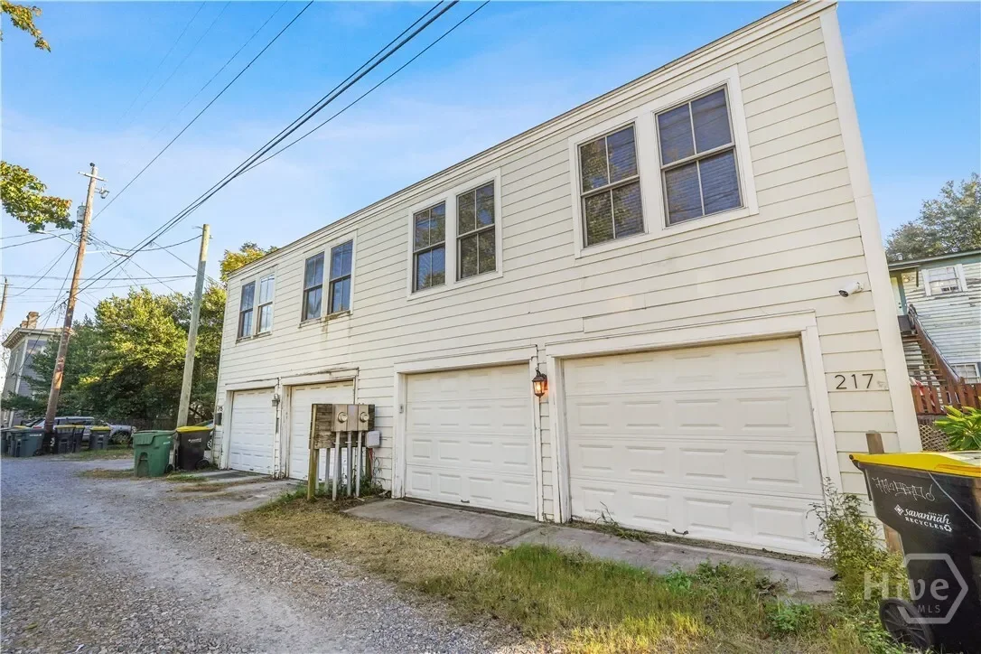 216 W Henry Street, Savannah, Georgia, United States. - Photo 37