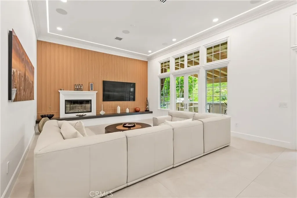 25410 PRADO DE LAS BELLOTAS, Hidden Hills, California, United States. - Photo 6
