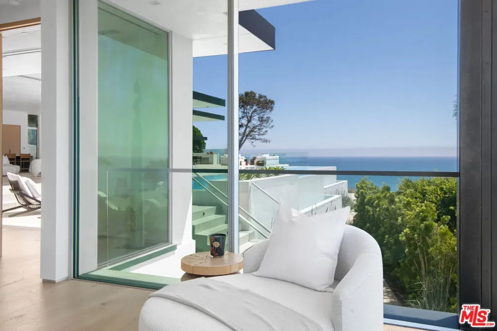 26946 Pacific Coast Hwy, Malibu, California, United States. - Photo 4