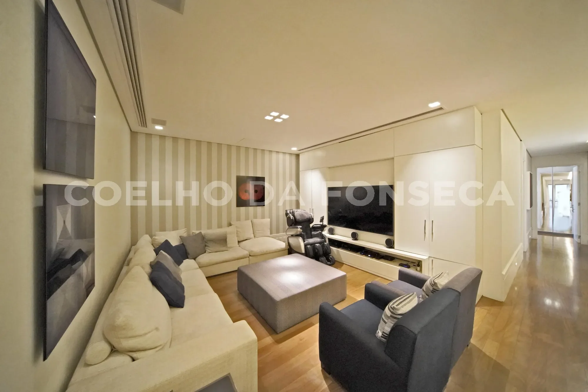 Gallery photo 12