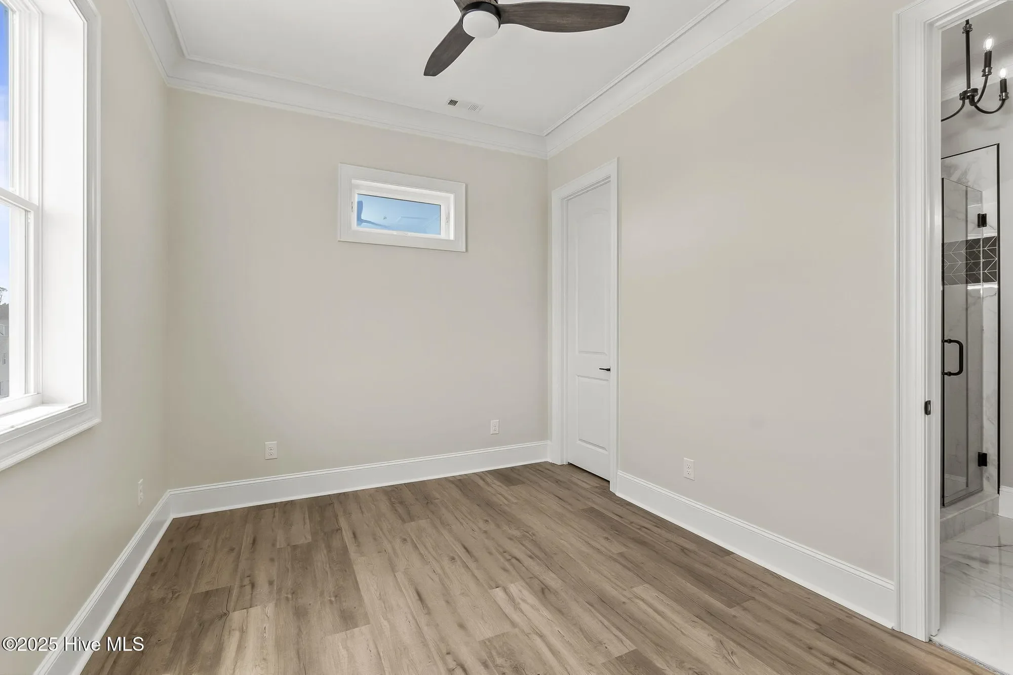 Gallery photo 4