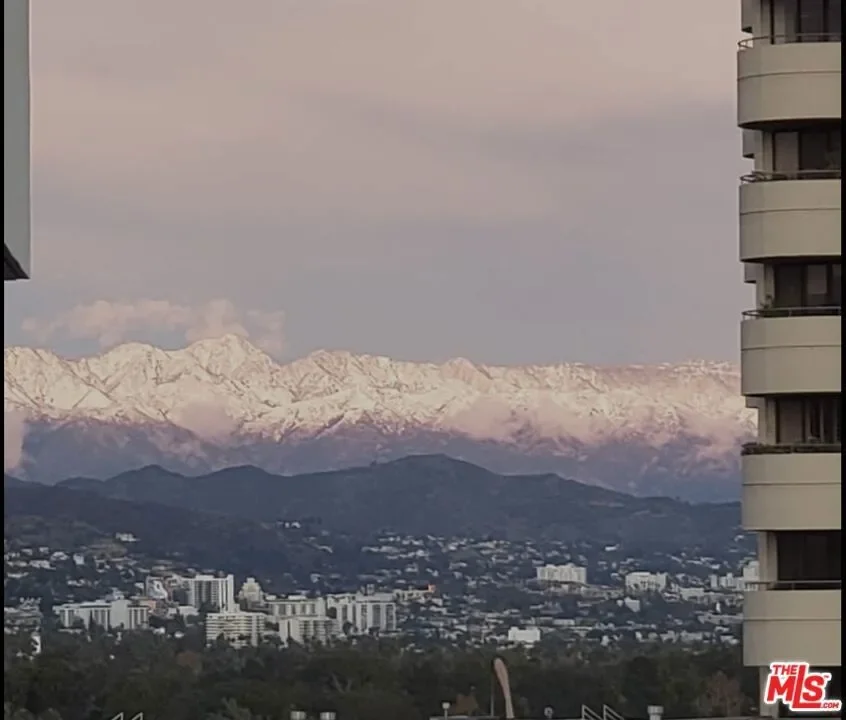 10601 Wilshire Boulevard 1603, Los Angeles, California, United States. - Photo 2