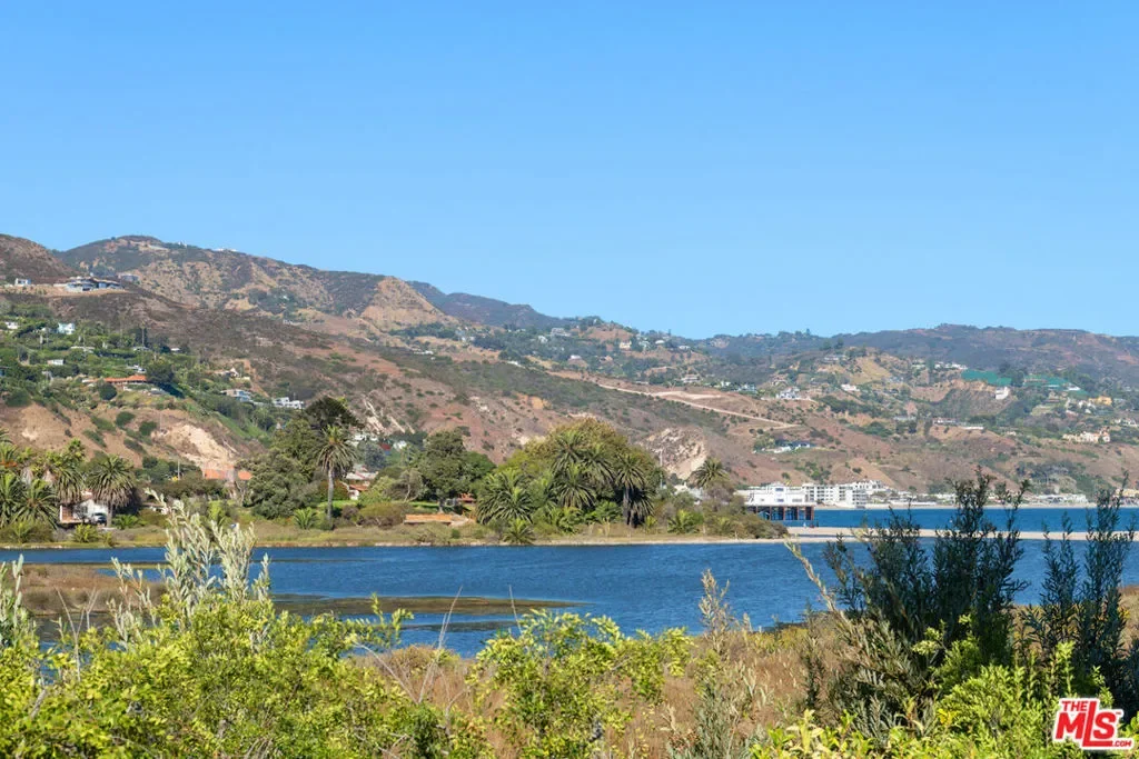 23351 Malibu Colony Road 108a, Malibu, California, United States. - Photo 3