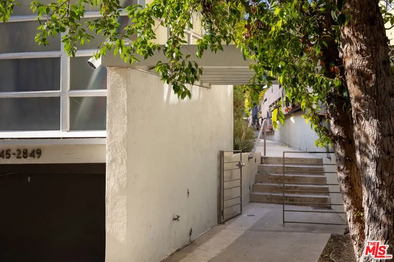 2845 1/2 Avenel Street, Los Angeles, California, United States. - Photo 20