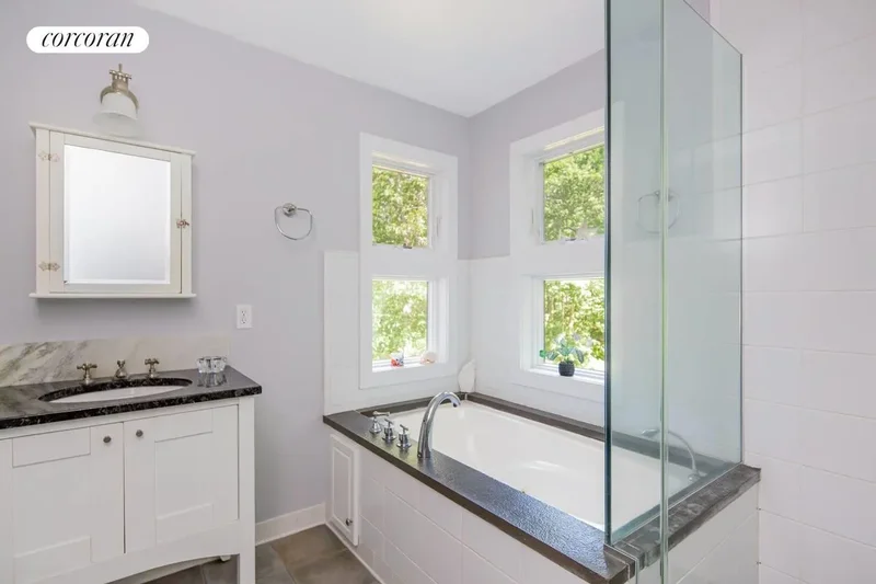 21 Lakeview Drive, Shelter Island, NY 11964, Shelter Island, New York, United States. - Photo 21